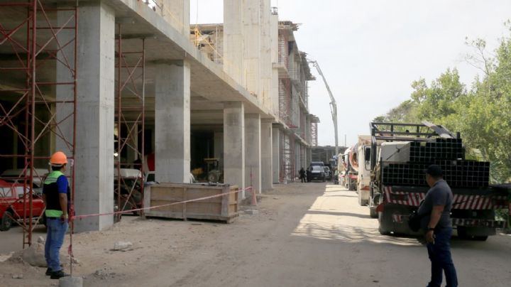 Asociación de la Industria Inmobiliaria promete reforzar protección a obreros en Cancún