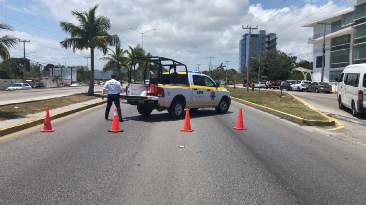 Combi de transporte público atropella a un hombre en el bulevar Colosio en Cancún