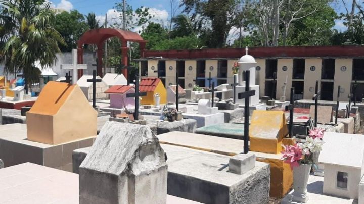 Sesa Quintana Roo inicia combate contra el mosquito del dengue en panteones de Kantunilkín