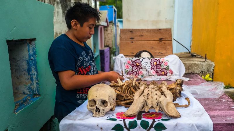 Día de Muertos: Visita el panteón de Pomuch, lugar donde limpian los huesos de sus difuntos