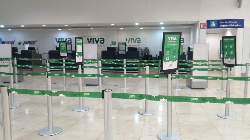 VivaAerobus deja a cinco pasajeros en el aeropuerto de Mérida