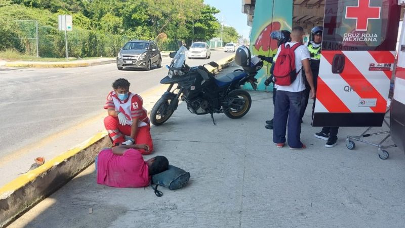 Peatón ebrio lesionado tras ocasionar accidente en avenida de Playa del Carmen