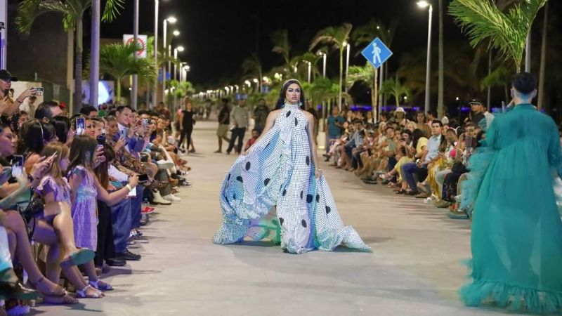 Comunidad LGBT se apodera del malecón de Progreso con una pasarela de modas inclusiva