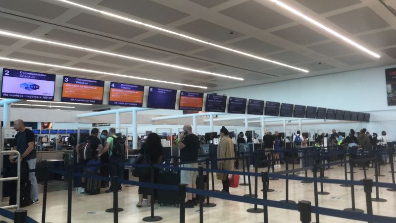 Registran baja afluencia en la terminal cuatro del Aeropuerto de Cancún: EN VIVO