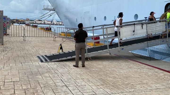 Armada de México asegura mercancía por supuesto contrabando