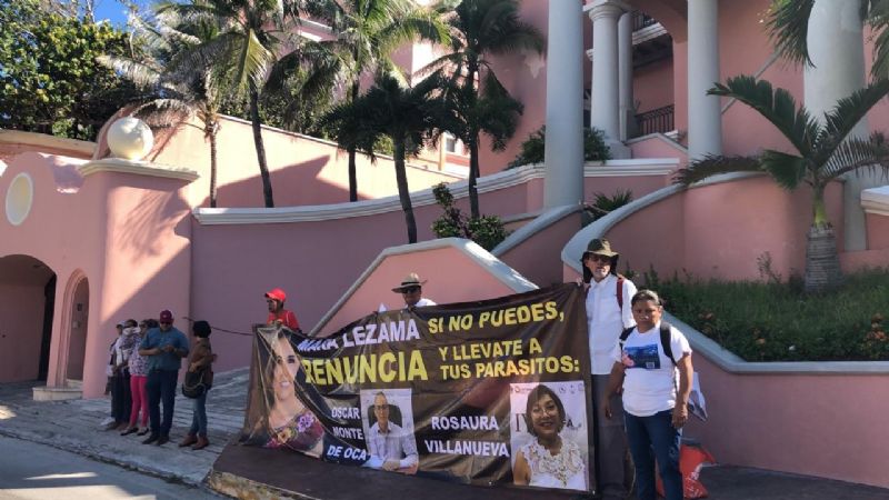 Colectivos se manifiestan en contra de Mara Lezama y cierran zona hotelera en Cancún : EN VIVO