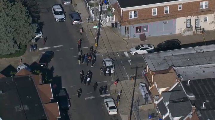 Cuatro estudiantes heridos en un tiroteo cerca de un instituto de Filadelfia