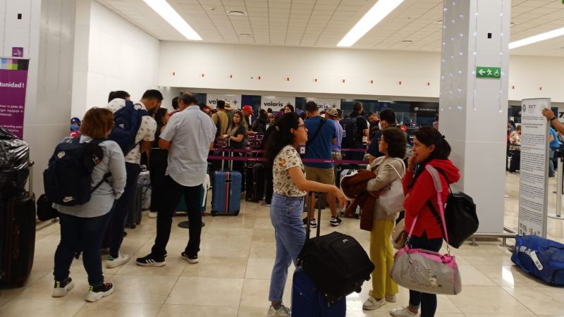 Volaris cancela y retrasa dos vuelos en el aeropuerto de Mérida