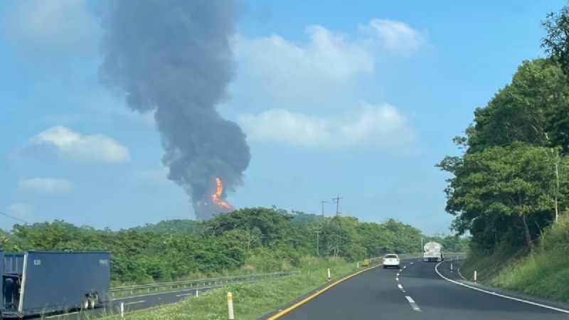 Explosión de ducto de etanol deja varios socorristas con quemaduras en Veracruz