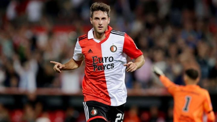 Santiago Giménez clasifica al Feyenoord a Octavos de Final y elimina a la Lazio en la Europa League