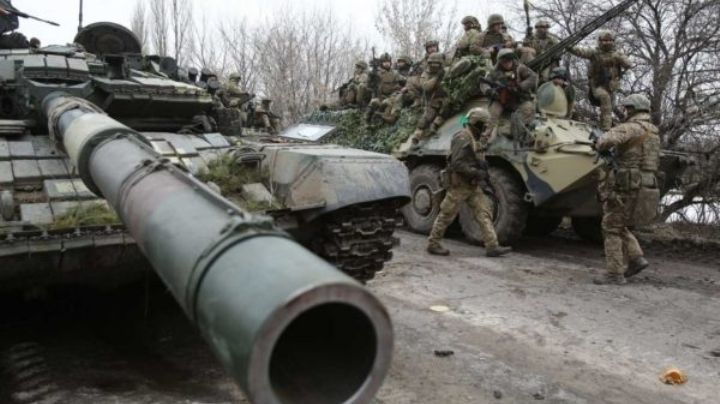 EU enviará a Ucrania 45 tanques como parte de un nuevo paquete de ayuda