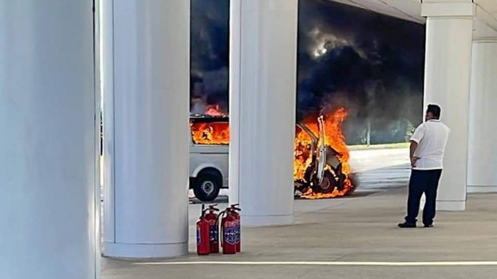 Se incendia un automóvil en el aeropuerto de Cancún: VIDEO