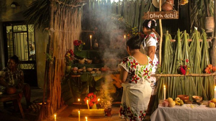 Familias de Yucatán despiden a sus difuntos con el 'bix' de Hanal Pixán