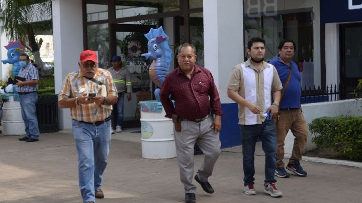 Ayuntamiento de Ciudad del Carmen accede a presión de carniceros del mercado