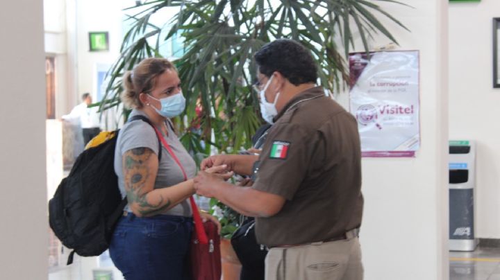 INM refuerza operativos para detectar indocumentados en el aeropuerto de Campeche