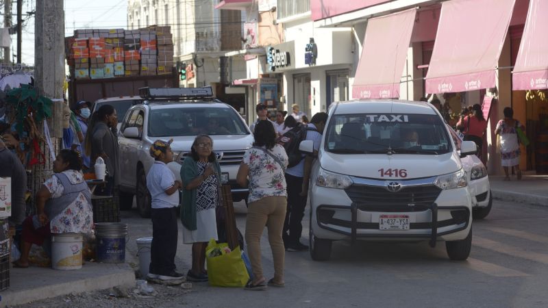 Taxistas del FUTV prevén aumento en la movilidad por fiestas decembrinas en Mérida