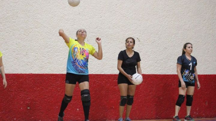 Gimnasio 'Kuchil Baxal' vuelve a ser sede el torneo de voleibol de la amistad en Cancún