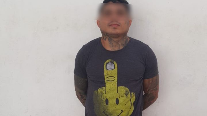 Detienen a hombre con 40 mil pesos y cerca de 50 dosis de droga en Playa del Carmen