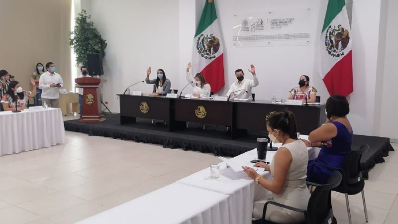 Congreso de Yucatán reconoce a Nely Montes de Oca con la medalla 'Consuelo Zavala'