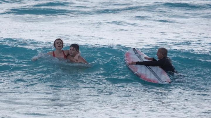 Turista casi muere ahogada en Playa Delfines, Cancún: FOTO