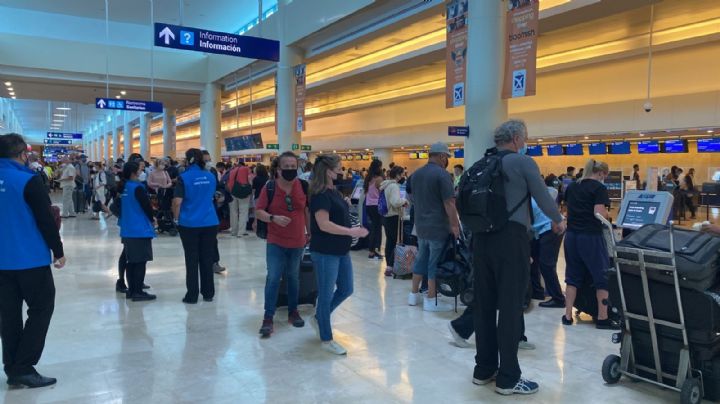 Más de 800 pasajeros viajan de EU y Canadá desde Cancún: VIDEO
