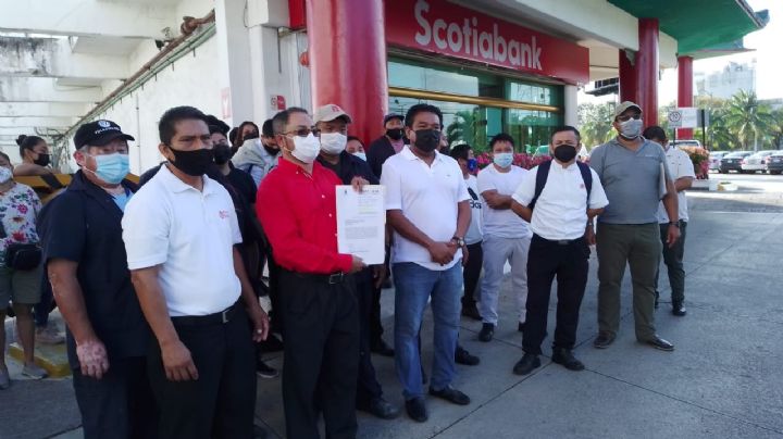 Empleados del restaurante Hong Kong en Cancún exigen salarios justos