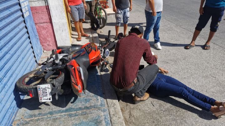 Choque entre motociclistas deja dos lesionados en Ciudad del Carmen