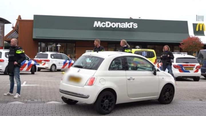 Hombre asesina a dos personas al interior de un McDonald's en Países Bajos