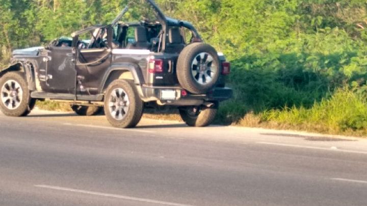 Volquete choca con una camioneta en la carretera Progreso-Mérida y huye del sitio