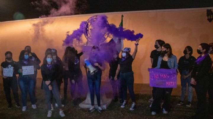 Colectivos de Mérida se unen al paro nacional 'Un día sin nosotras'