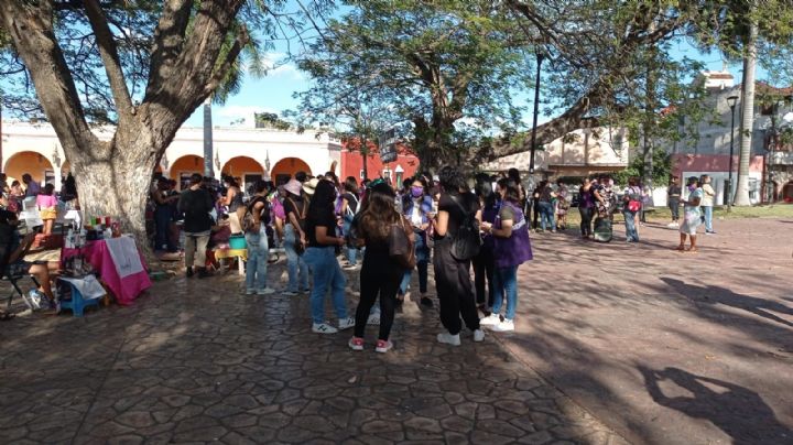 Feministas marchan en las calles de Campeche para celebrar el 8M: VIDEO