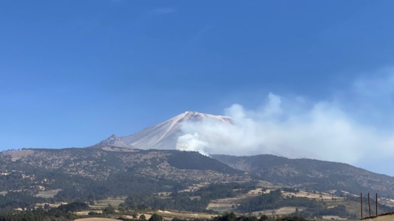 Se registra incendio en las faldas del Pico de Orizaba; afecta 65 hectáreas