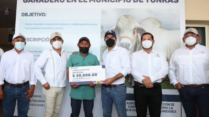 Mauricio Vila entrega ayuda por más de 40 mdp a productores de Tunkás, Yucatán