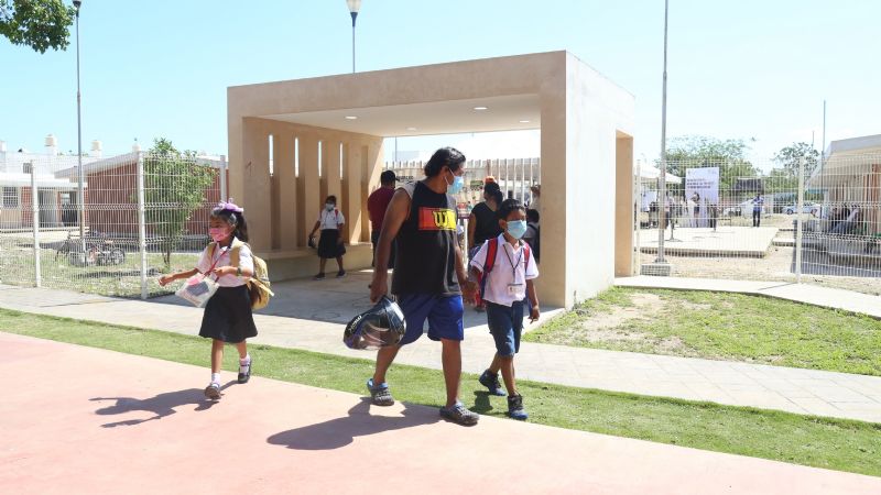 Asistencia de alumnos a clases presenciales alcanza el 90% en Mérida