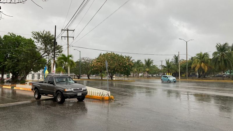 Cancún amanece con lluvias causadas por el Frente Frío 41: FOTOS
