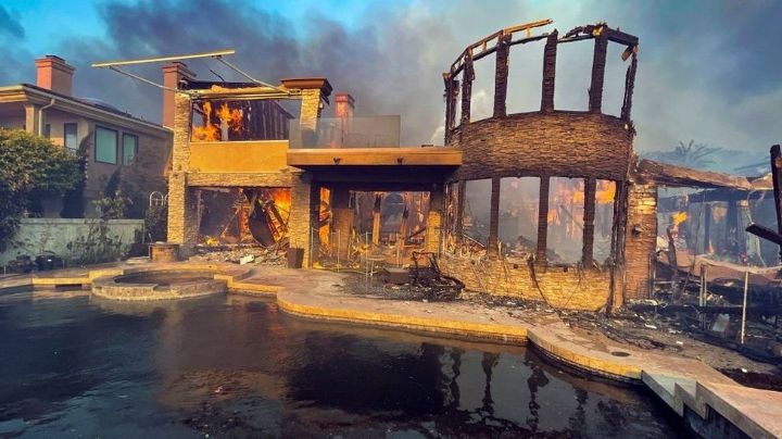 Incendio en California consume mansiones millonarias