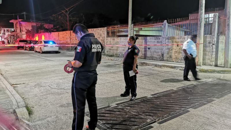 Sicarios atacan a balazos a dos mujeres en Ciudad del Carmen; una murió en el lugar