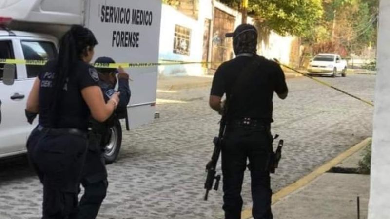 Abandonan cuerpos de tres hombres en la carretera México - Cuernavaca