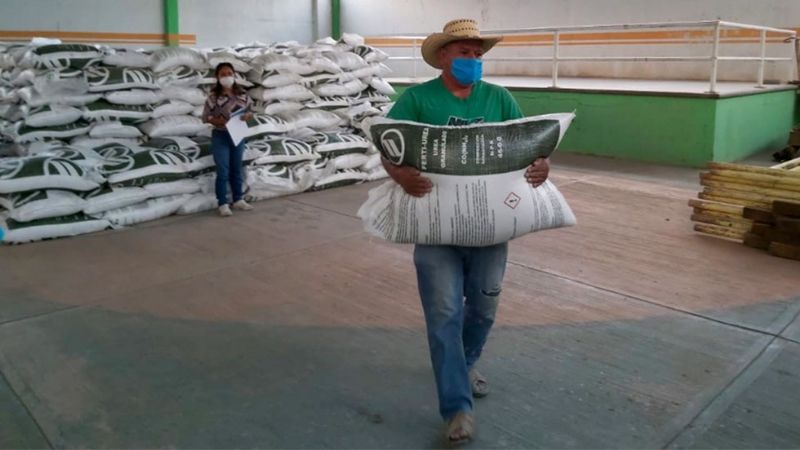 Productores de Hopelchén llegan acuerdo con autoridades tras inconformidad con fertilizantes