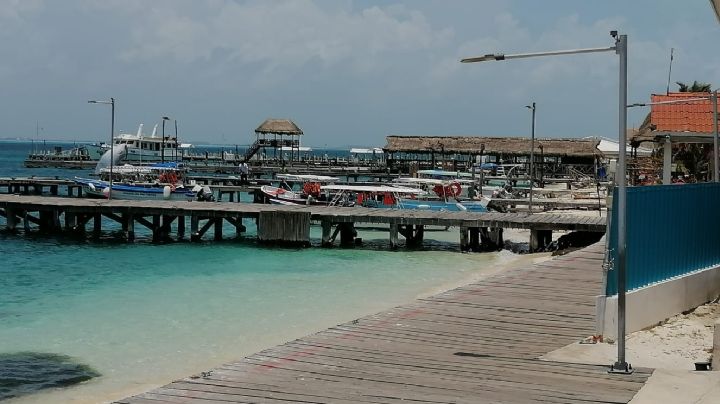 Cierran navegación en Isla Mujeres, Quintana Roo, debido a la Onda Tropical 1