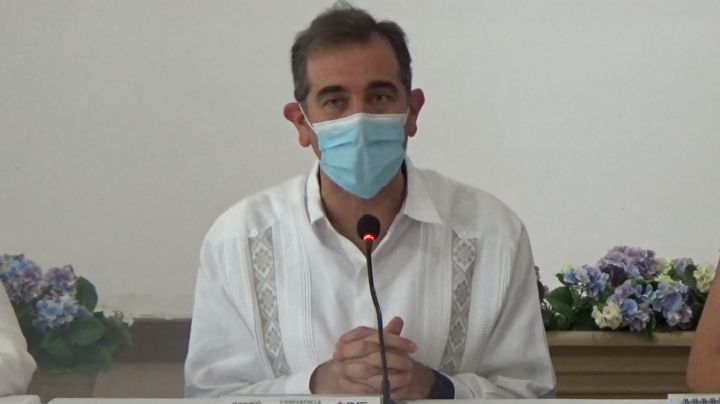 Lorenzo Córdova llega a Chetumal; hablará sobre las elecciones en Q,Roo: VIDEO