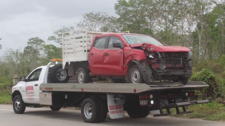 Noche de fiesta termina en accidente; conductor choca contra un árbol en la Mérida-Tizimín