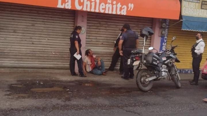 Comerciantes del mercado 'Alonso Felipe de Andrade' golpean a ladrón en Ciudad del Carmen
