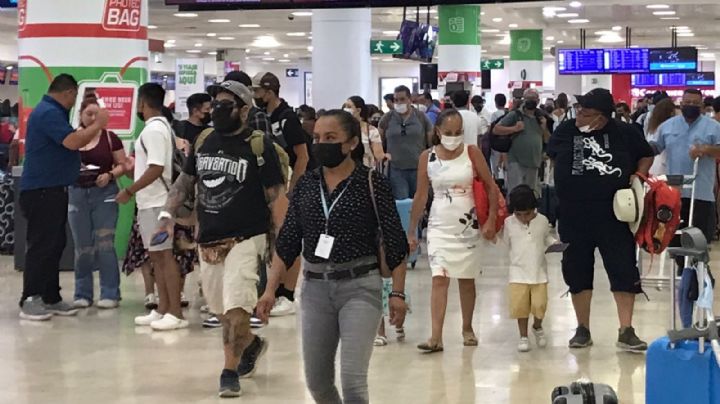 Uso de cubrebocas en el aeropuerto de Cancún se mantiene obligatorio: VIDEO