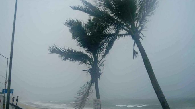 Vigilan zona de baja presión en el Atlántico; podría perfilarse a Quintana Roo: EN VIVO