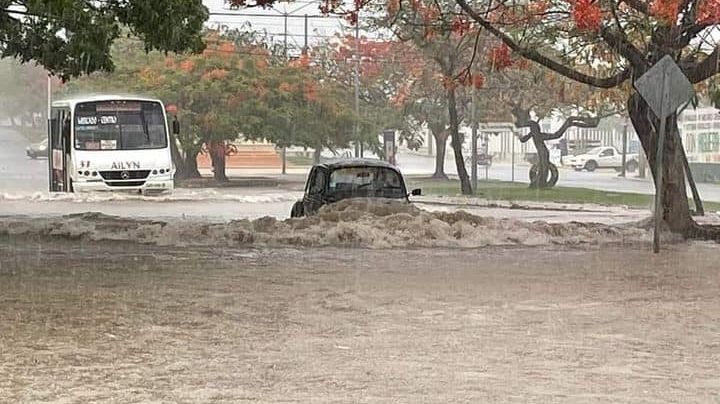 Calles de Campeche se inundan con las lluvias provocadas por el Huracán Agatha: FOTO