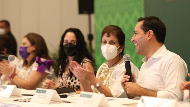 Mauricio Vila inaugura Encuentro con Titulares de las Instancias de las Mujeres en Yucatán