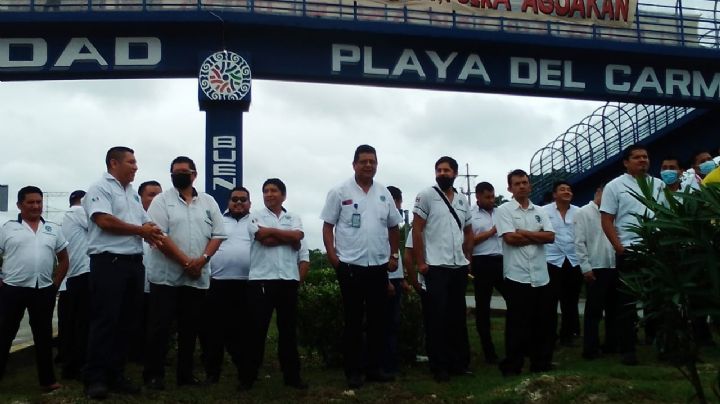 Taxistas denuncian cobros excesivos de Aguakan en Playa del Carmen