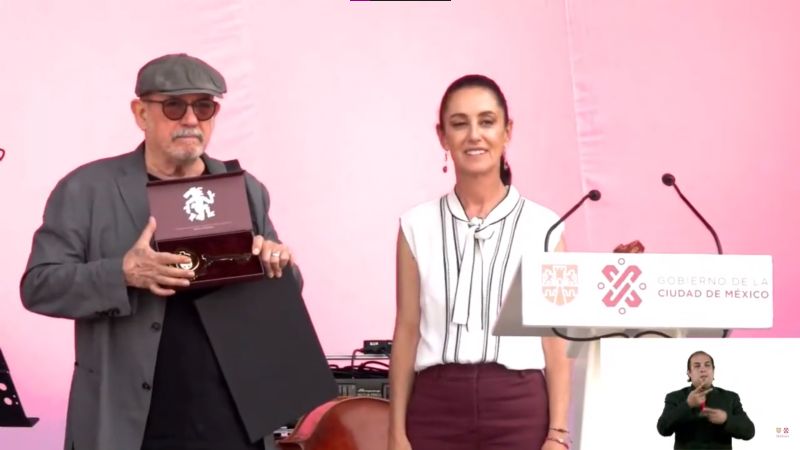 Silvio Rodríguez recibe las Llaves de la Ciudad de México de manos de Claudia Sheinbaum