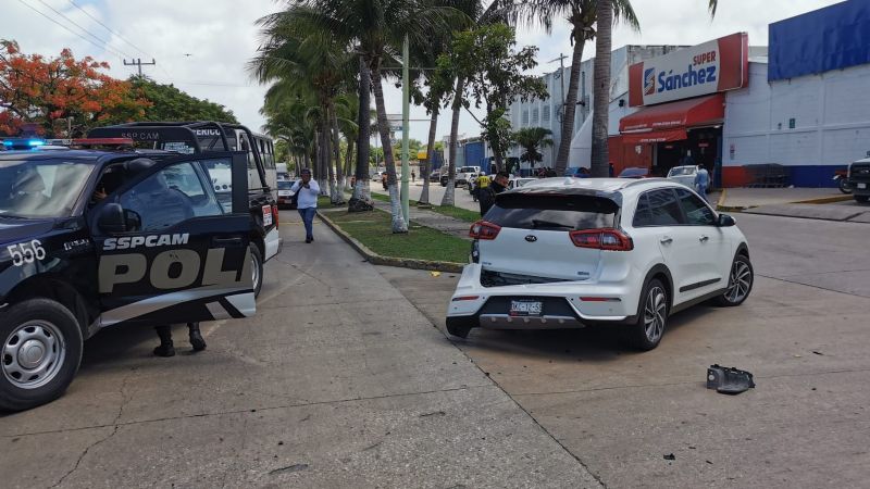 Accidentes en Ciudad del Carmen: Conductora choca contra patrulla de la SSP Campeche